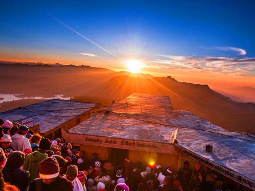 From Kandy: All Inclusive Adams Peak Epic Guided Hike - Why the midnight climb is worth the lost sleep