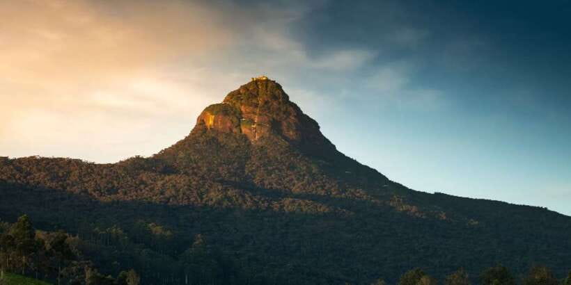 From Kandy: All Inclusive Adams Peak Epic Guided Hike - Meeting Priyantha at the trailhead