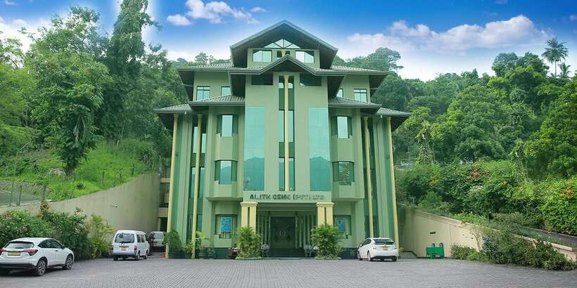 From Kandy: Pinnawala Day Tour - What the price really covers