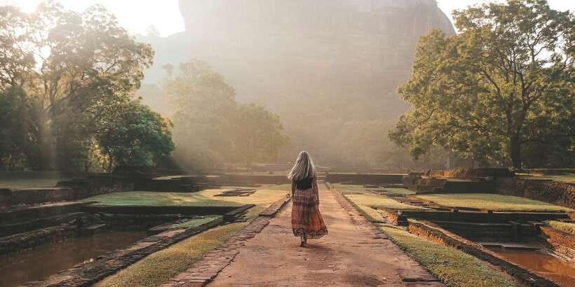 From Kandy: Sigiriya and Dambulla Day Trip - Dambulla’s Buddha-filled cave temples