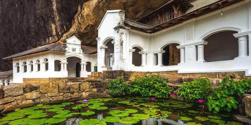 From Negombo: Sigiriya and Dambulla Day Trip and Safari - Lunch, a village meal, or a simple restaurant stop