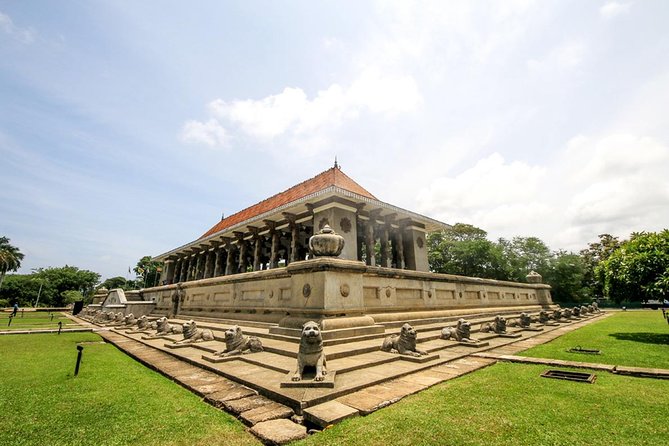 Full-Day Colombo City Tour (Private Car) - Independence Square and the National Museum put Colombo in context