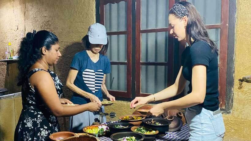 Galle: Cooking Class at a Local Home and Market Tour - Starting at the local market in Galle