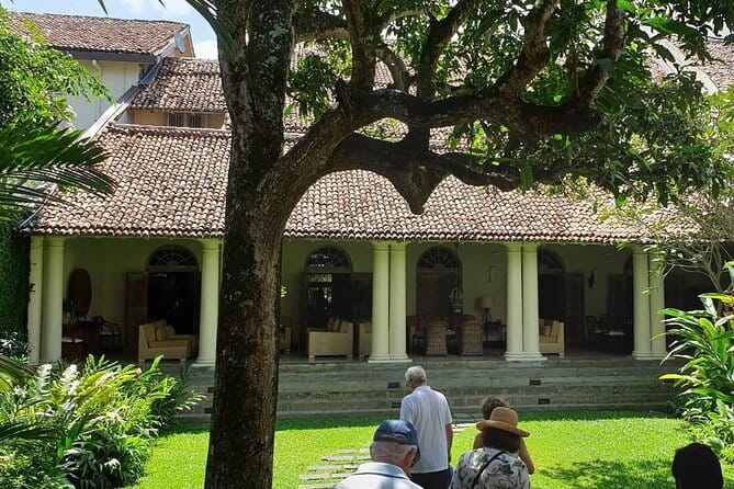 Galle Fort Walk with Glamorous Stories - Starting at Flag Rock Bastion