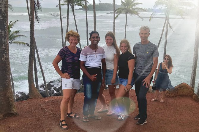 Galle sightseeing tour - Handunugoda Tea Estate, the most personal stop