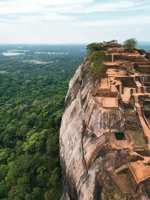Get a private driver for day tours around Sri Lanka - When weather changes the plan