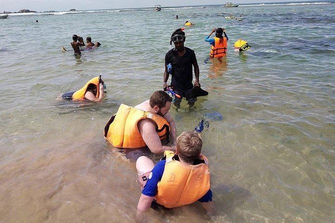 Glass Bottom Boat Tour and Snorkeling Hikkaduwa - What the glass-bottom boat adds, and where the wording gets murky