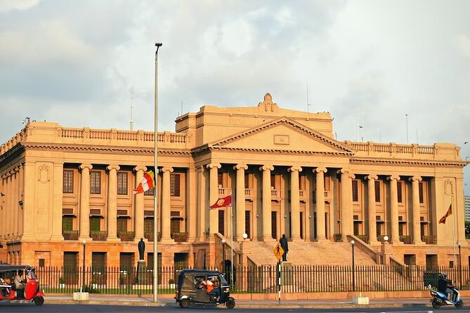 Half Day City Tour of Colombo - Old Fort, the railway, and colonial Colombo