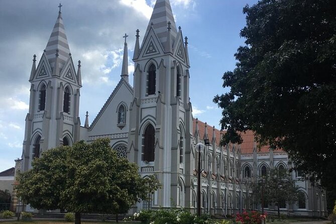 Half-Day Negombo City Tour with Ayurvedic Massage & Local Lunch - Is $52.55 good value?