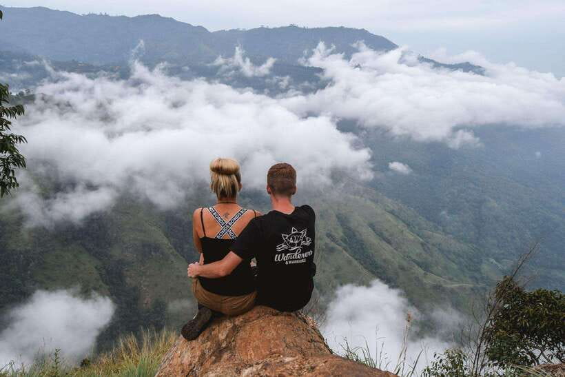 Hikkaduwa/Galle/Mirissa/Hiriketiya/Tangalle:Day Trip to ELLA - Little Adam’s Peak and the view over Ella