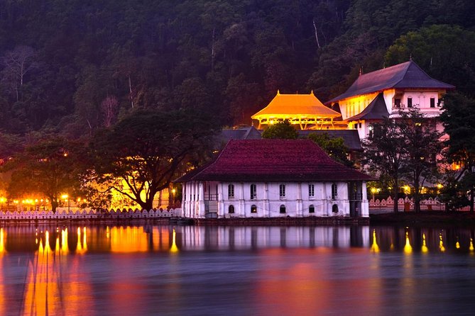 Kandy and Pinnawala Private Day Tour from Colombo/Negombo - Kandy View Point in 30 minutes