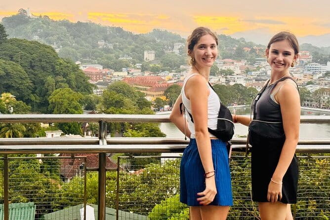 Kandy City Tour with Ambuluwawa by Tuk Tuk - Kandy View Point and the city from above