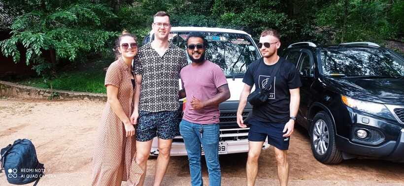 Kandy: Guided City Tour by Tuk-Tuk - What to bring and how to dress
