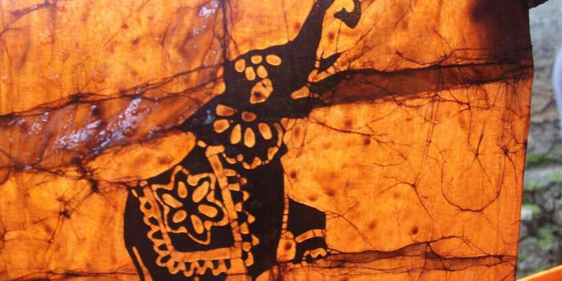 Kandy: Interactive Batik Workshop - The first lesson: cloth, wax, and design