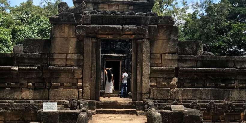 Kandy: Sigiriya, Dambulla & Wildlife Safari Private Tour - Climbing Sigiriya Rock, the day’s big physical challenge