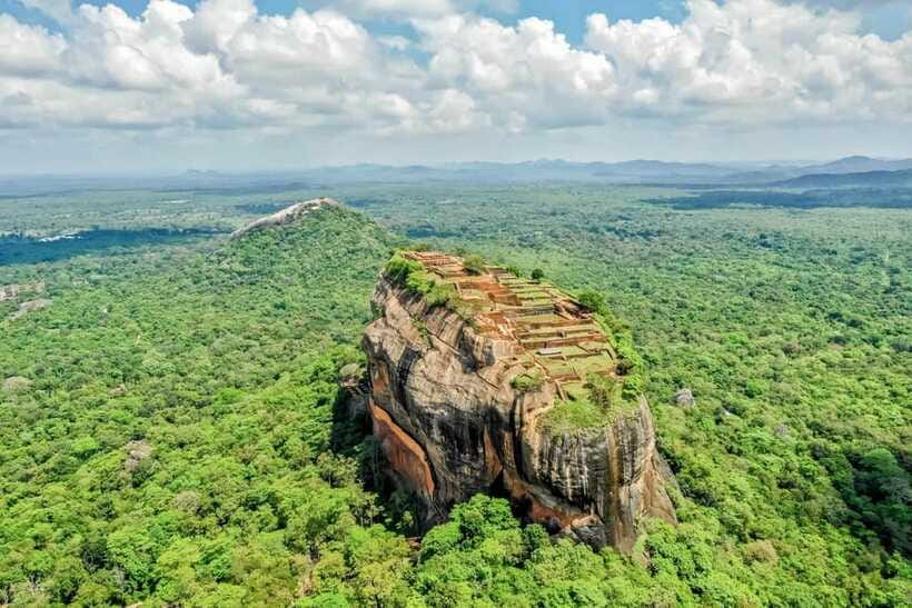 Kandy To Sigiriya Drop Tour- - Private Tour - Adding Sigiriya Lion Rock