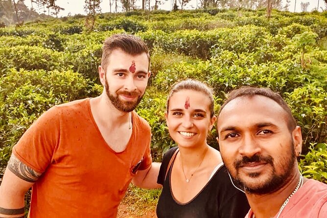 Kandy TukTuk tour with Local Tour Guide - Temple of the Sacred Tooth Relic: the essential cultural stop