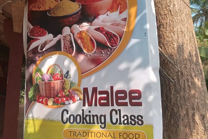 Malee Cookery Lessons - Cooking Sri Lankan food inside Malee’s village home