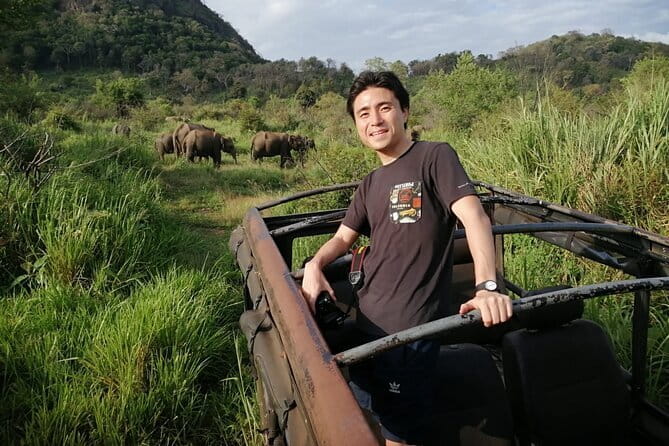 Minneriya National Park Safari - Private Jeep with Hotel Pickup - Choosing morning or afternoon