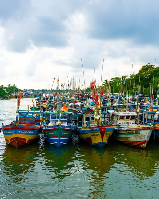 Negombo Heritage Walking Tour - Crossing Kothlawala Bridge and reaching the lagoon