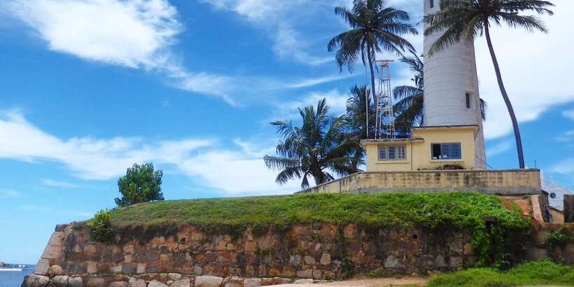 Negombo: Turtle hatchery, River safari, moon stone & Galle - Lunch at a Local Restaurant