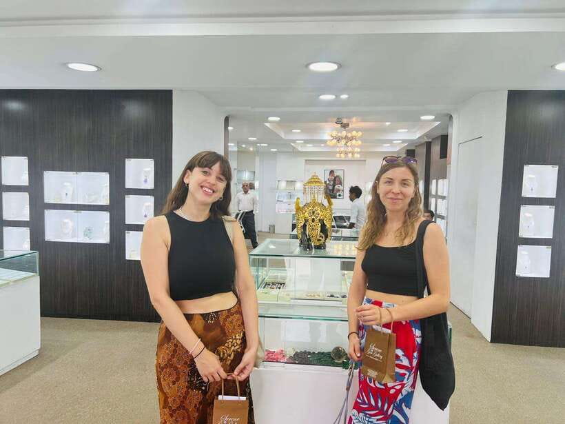 Pinnawala Day Tour from Kandy (Private tour ) - Wood carving, batik, and traditional work