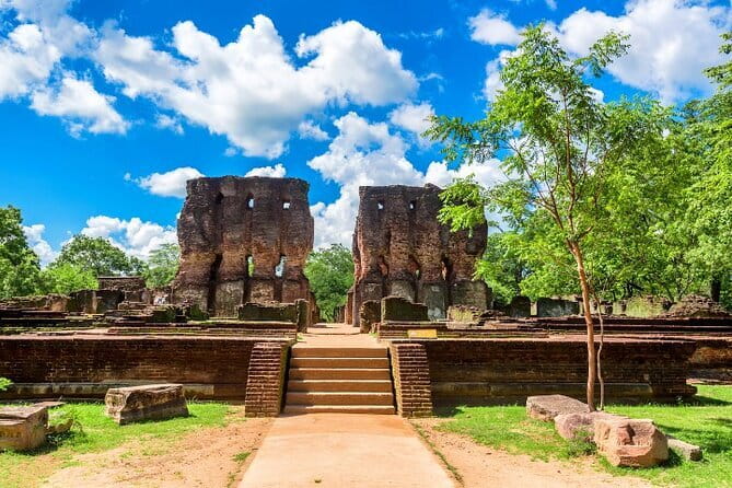 Polonnaruwa Ancient City Private Day Tour (Hidden Gems) - Key points at a glance