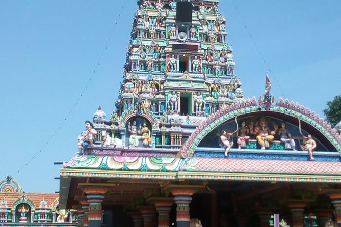 Private City tour in Colombo By tuk tuks or Cars - Galle Face Green at the Indian Ocean