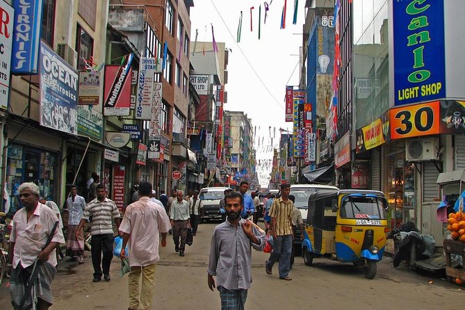Private Colombo City Tour by Sri Lanka Private Drivers - Galle Face Green: finish beside the Indian Ocean
