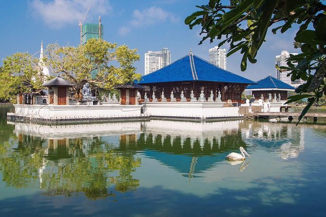 Private Colombo City Tour by Sri Lanka Private Drivers - Gangaramaya Temple: Colombo’s most unusual first stop
