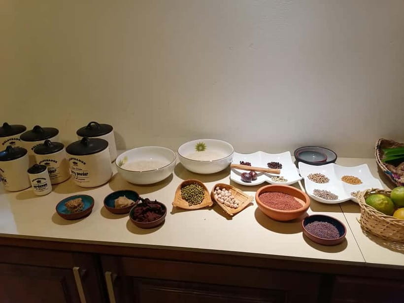 Private cooking class - Personalized classic menu - Exploring Sri Lankan spices and curry paste