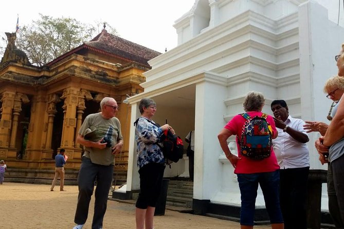 Private Half-Day Colombo City Tour - Hindu kovils and St Lucia’s Cathedral