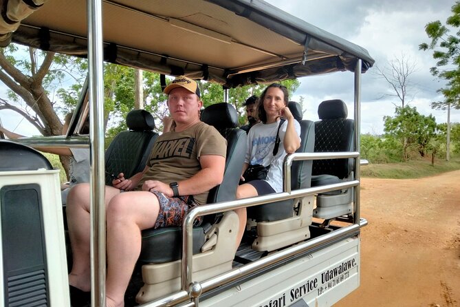 Private Tour: Udawalawe National Park Safari - Meeting your guide at the park gate