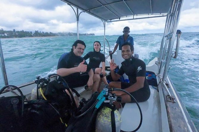 Scuba Diving at Unawatuna - The role of the PADI-certified instructors