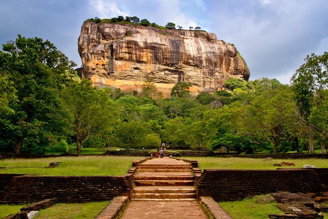 Sigiriya city tour from Negombo & Colombo with traditional Lunch. - Why this Colombo and Negombo day trip works
