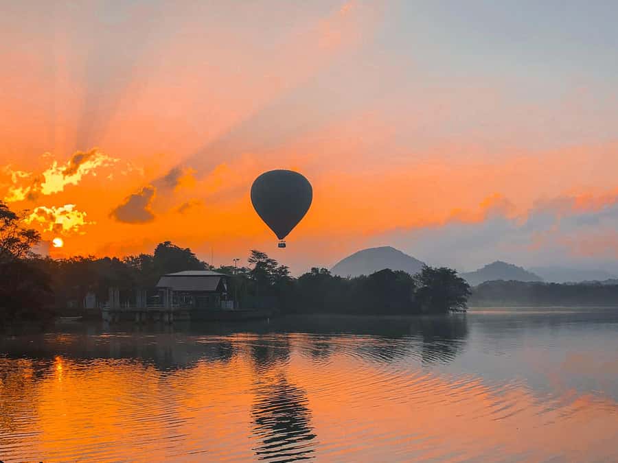 Sigiriya: Hot Air Balloon Ride - A one-hour flight with serious safety standards