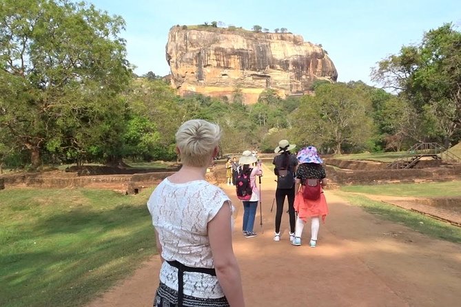 Sigiriya Rock & Dambulla Cave Temple Private Guided Day Trip - The spice garden, woodcarvings, and silk showroom