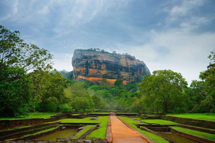 Sigiriya: Rock Fortress Private Guided Walking Tour - Key points to know before climbing