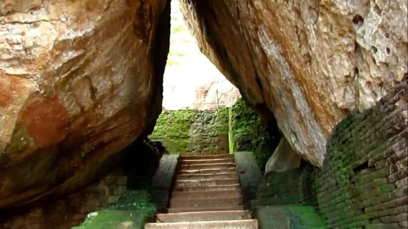 Sigiriya: Rock Fortress Private Guided Walking Tour - Is the $29 guide fee good value?