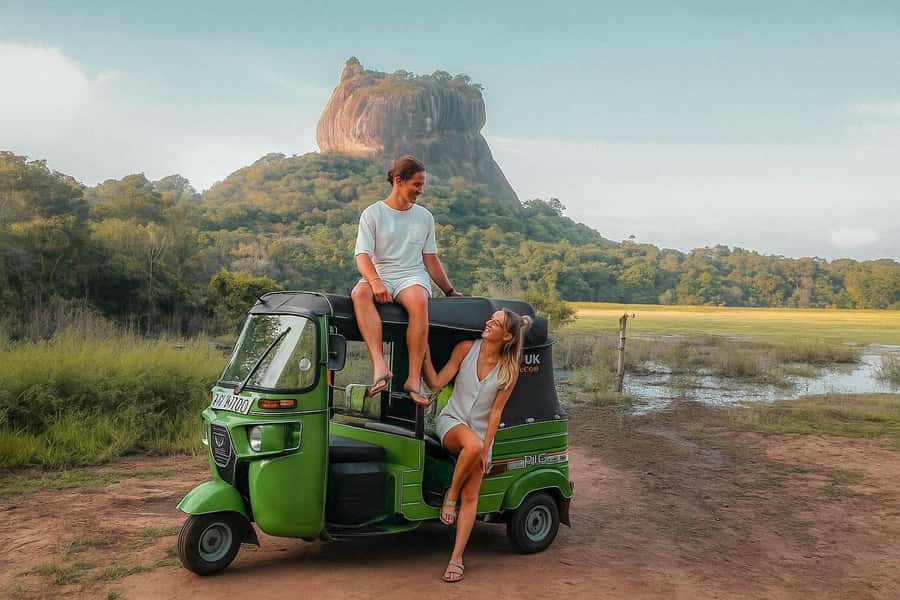 Sigiriya: Sigiriya or Pidurangala Sunrise/Sunset Hike - What the $28 price covers