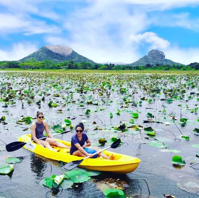 Sigiriya: Sunrise or Sunset Kayaking Tour - Sunrise or sunset: choosing the right departure