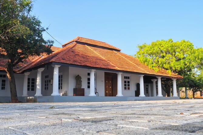 Small Group Hambantota City Tour - Visiting the Martello Tower by the coast