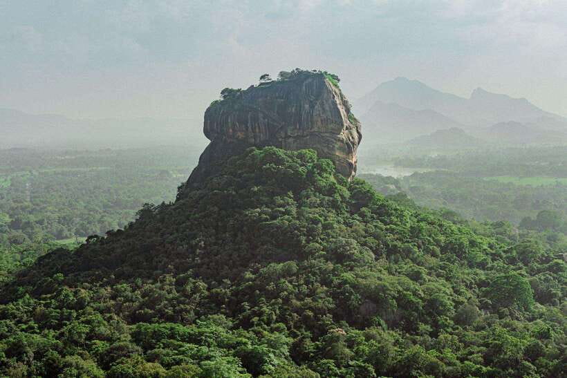 Sri Lanka: 4N5Day guided FULL TOUR with hotel accommodations - A five-day route with Sri Lanka’s biggest inland sights