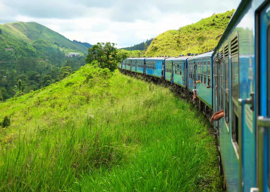 Sri Lanka Private 2-day Tour:Train Trip, Kandy, Nuwara Eliya - Gregory Lake and the limits of a packed schedule