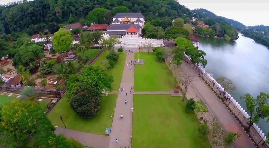 Sri Lanka Private 2-day Tour:Train Trip, Kandy, Nuwara Eliya - Hotel location and overnight arrangements