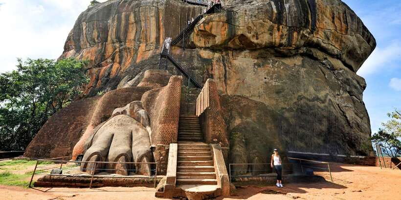 Sri Lanka Private 3-Day Cultural Tour, 5 UNESCO Sites - Minneriya safari and the elephant question