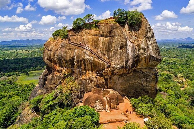 Sri Lanka Private Tour 12 days-Driver/vehicle/accommodation H/B - Days 2 and 3: Anuradhapura and Polonnaruwa