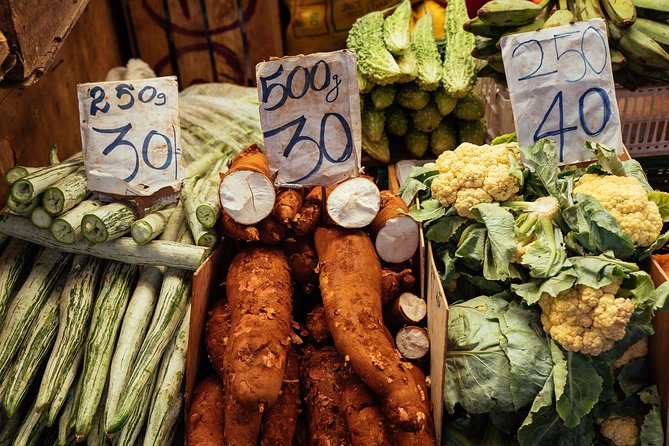 The 10 Tastings of Colombo With Locals: Private Street Food Tour - Pickled fruit and cassava chips near Jami Ul-Alfar Mosque