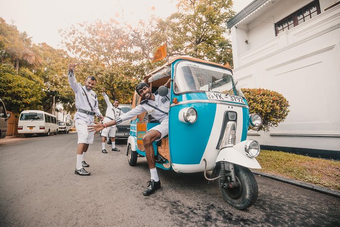"THE ORIGINALS" Tuk Tuk Safari Colombo, the first and the best. - Pettah Market, the tour’s best street-level moment