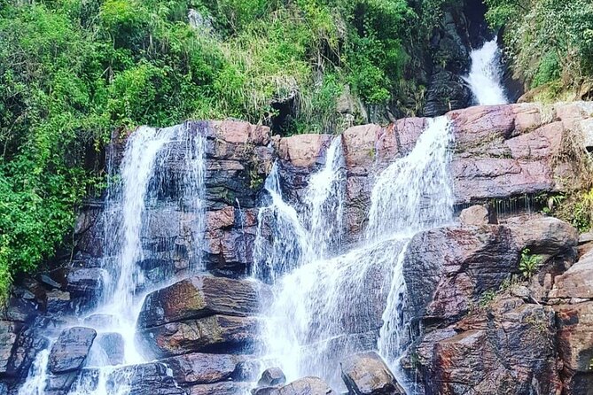 Tour to the Hidden Waterfalls around Kandy (Knuckles Range) - Huluganga Ella, a gentle first waterfall stop